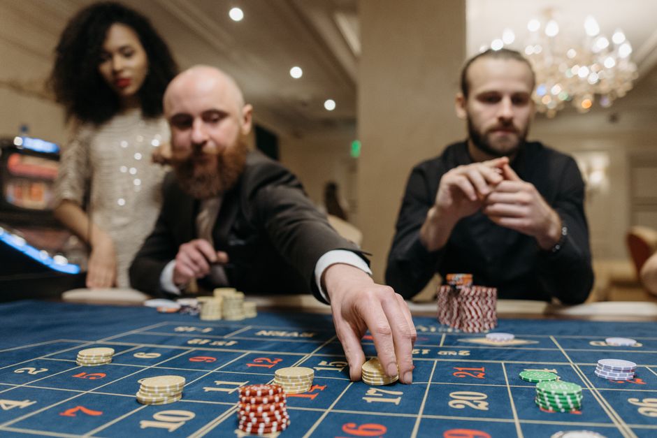 Slot Volatility Explained: Why Big Wins Feel So Rare